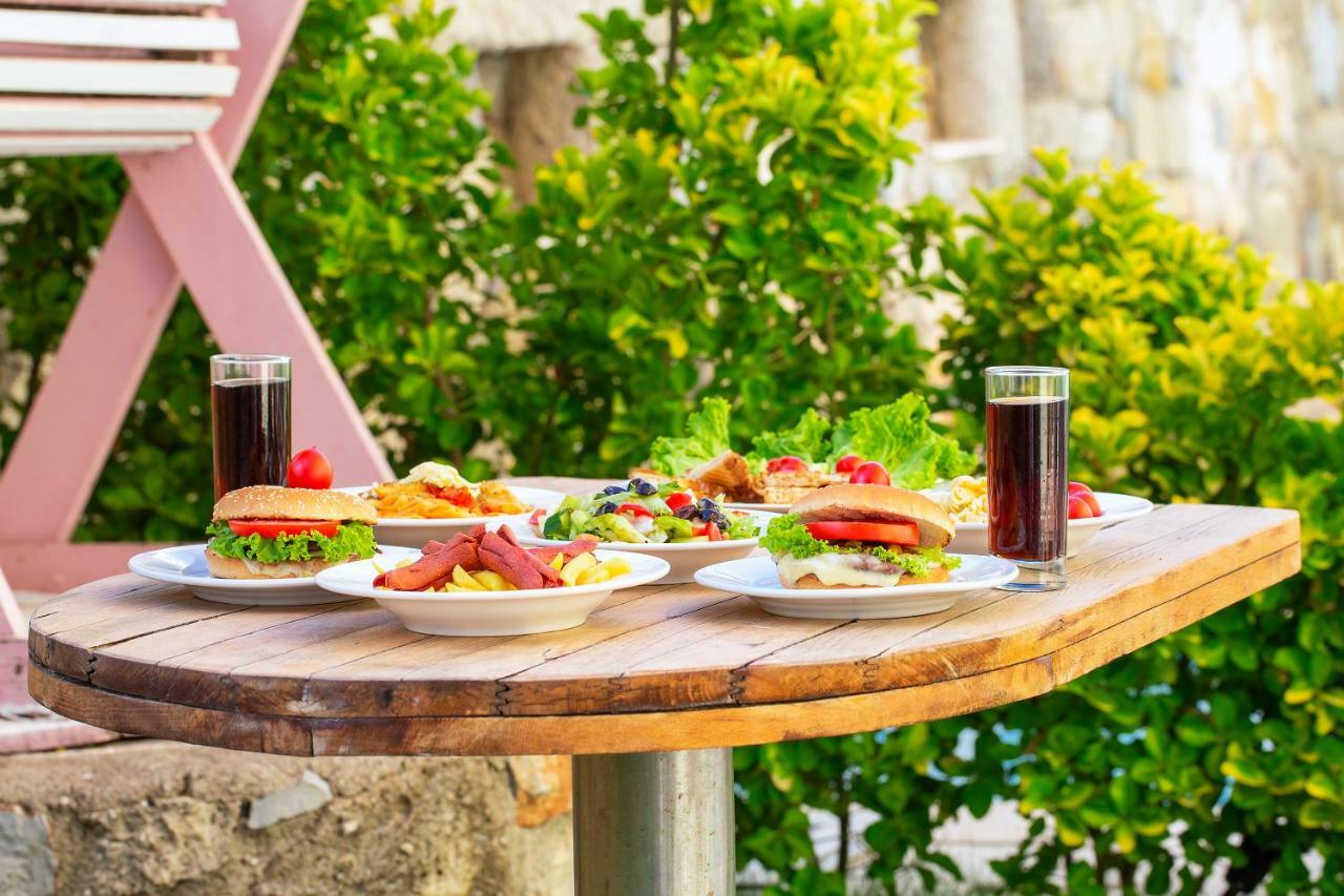 Kabasakal Otel Çeşme Eksteriør billede